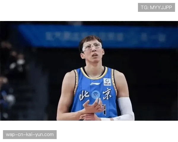 北京北汽力克浙江稠州金租 周琦内线统治力限制对手突破